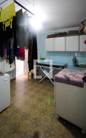 Casa à venda com 251m², 3 quartos e 4 vagasÁrea de Serviço