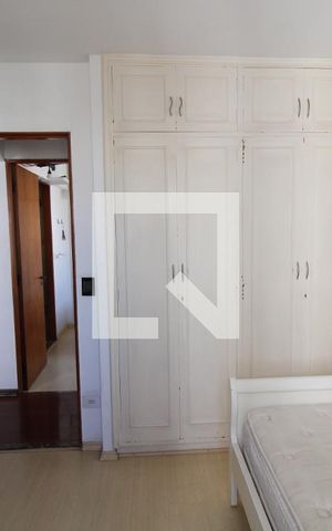 Apartamento à venda com 80m², 3 quartos e 2 vagasQuarto 2