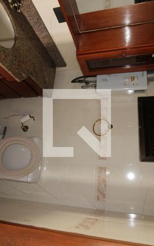 Apartamento à venda com 80m², 3 quartos e 2 vagasSuite - Banheiro