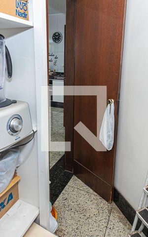 Casa à venda com 459m², 4 quartos e 4 vagasDispensa