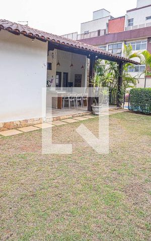 Casa à venda com 459m², 4 quartos e 4 vagasJardim