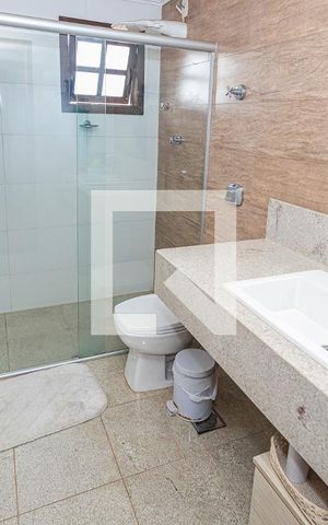 Casa à venda com 459m², 4 quartos e 4 vagasBanheiro