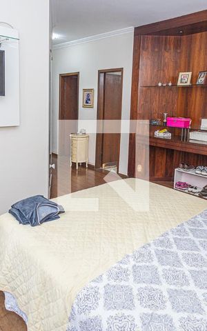 Casa à venda com 459m², 4 quartos e 4 vagasQuarto 2 / suite e closet