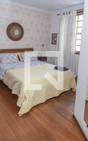 Casa à venda com 459m², 4 quartos e 4 vagasQuarto 2 / suite e closet