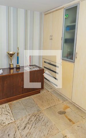Casa à venda com 459m², 4 quartos e 4 vagasQuarto 5