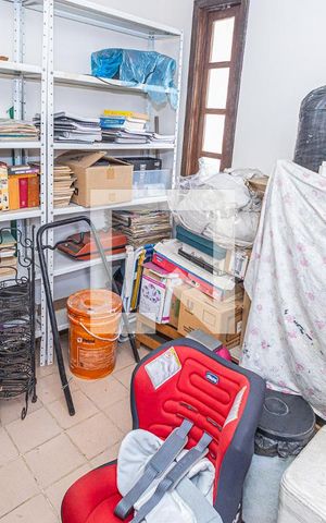 Casa à venda com 459m², 4 quartos e 4 vagasDCE completo