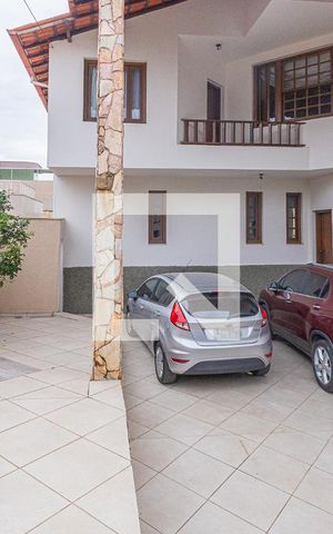 Casa à venda com 459m², 4 quartos e 4 vagasVagas de garagem