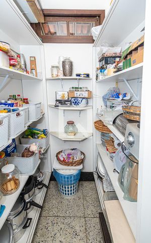Casa à venda com 459m², 4 quartos e 4 vagasDispensa