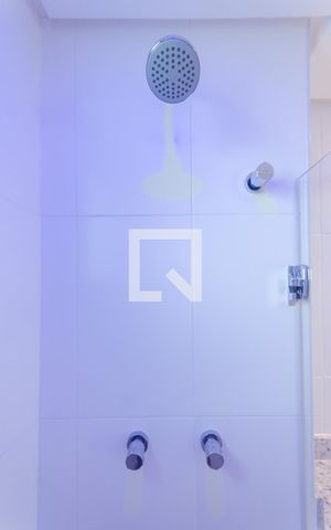 Apartamento para alugar com 86m², 1 quarto e 2 vagasChuveiro