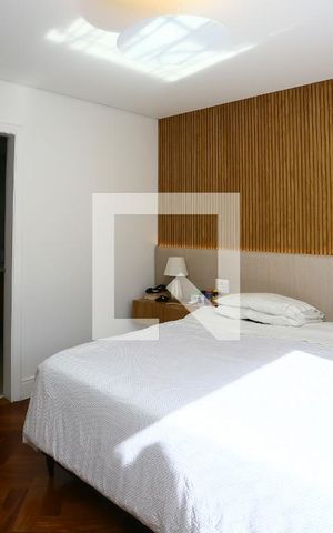Casa de condomínio à venda com 400m², 4 quartos e 3 vagas Casa de condomínio à venda com 400m², 4 quartos e 3 vagasSuíte 3