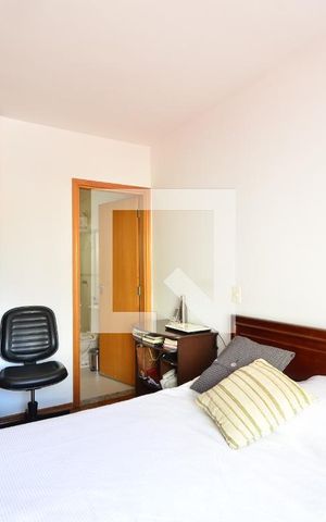 Casa de condomínio à venda com 160m², 3 quartos e 2 vagasSuíte