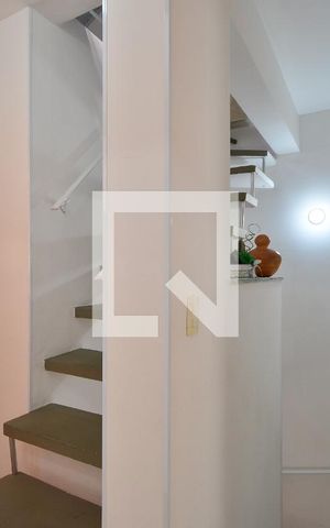 Casa de condomínio à venda com 160m², 3 quartos e 2 vagasHall