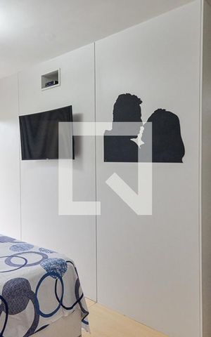 Casa de condomínio à venda com 290m², 4 quartos e 1 vaga Casa de condomínio à venda com 290m², 4 quartos e 1 vagaQuarto