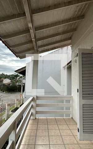Casa à venda com 300m², 5 quartos e 2 vagasVaranda