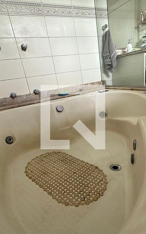 Casa à venda com 300m², 5 quartos e 2 vagasBanheiro da Suíte