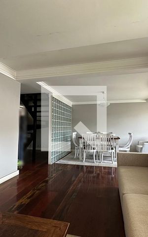 Casa à venda com 300m², 5 quartos e 2 vagasSala