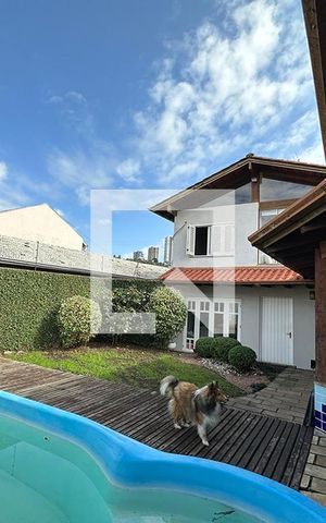 Casa à venda com 300m², 5 quartos e 2 vagasCozinha