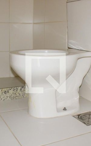 Apartamento à venda com 75m², 3 quartos e 2 vagas Apartamento à venda com 75m², 3 quartos e 2 vagasBanheiro 1