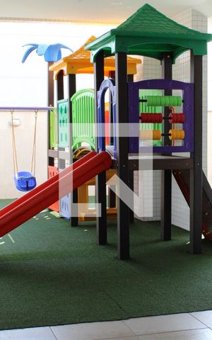 Apartamento à venda com 82m², 3 quartos e 2 vagasÁrea comum - Playground