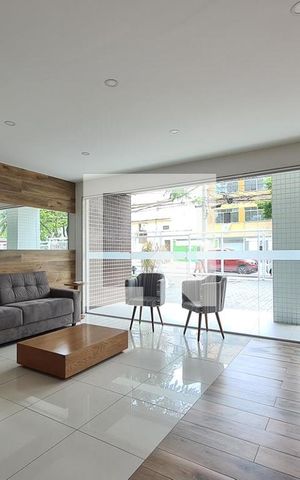 Apartamento à venda com 94m², 4 quartos e 2 vagas Apartamento à venda com 94m², 4 quartos e 2 vagasHall social