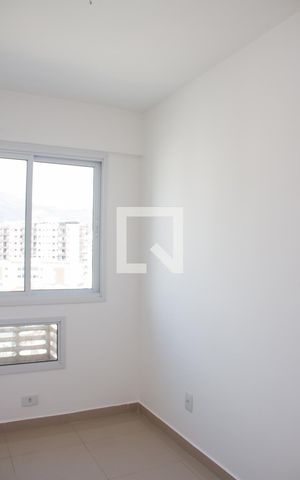 Apartamento à venda com 81m², 3 quartos e 2 vagasQuarto 02