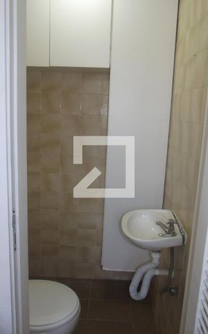 Apartamento à venda com 180m², 2 quartos e 1 vagaÁrea de Serviço