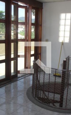 Apartamento à venda com 180m², 2 quartos e 1 vagacorredor