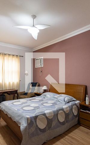 Apartamento à venda com 600m², 4 quartos e 1 vaga Apartamento à venda com 600m², 4 quartos e 1 vagaQuarto