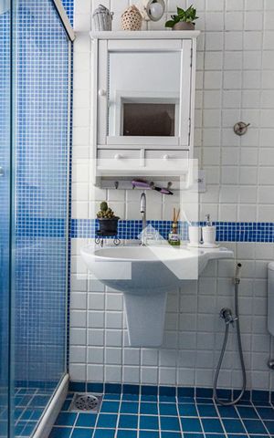 Apartamento à venda com 600m², 4 quartos e 1 vaga Apartamento à venda com 600m², 4 quartos e 1 vagaBanheiro