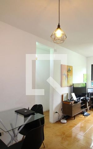 Apartamento à venda com 50m², 2 quartos e 1 vagaSala