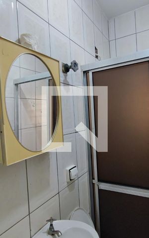 Casa para alugar com 225m², 5 quartos e 2 vagasEdícula - Banheiro