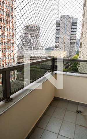 Apartamento à venda com 120m², 4 quartos e 2 vagas Apartamento à venda com 120m², 4 quartos e 2 vagasSacada da Suite
