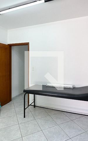 Casa à venda com 126m², 3 quartos e 2 vagasSuíte