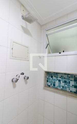 Apartamento à venda com 103m², 3 quartos e 2 vagas Apartamento à venda com 103m², 3 quartos e 2 vagasBanheiro