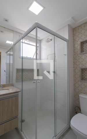 Apartamento à venda com 103m², 3 quartos e 2 vagas Apartamento à venda com 103m², 3 quartos e 2 vagasBanheiro da Suíte