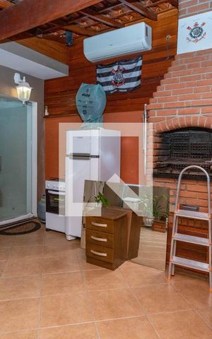 Casa à venda com 322m², 3 quartos e 2 vagas Casa à venda com 322m², 3 quartos e 2 vagasÁrea de lazer - churrasqueira