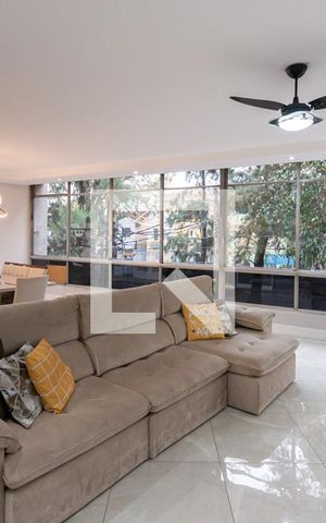 Apartamento à venda com 200m², 3 quartos e 2 vagasSala