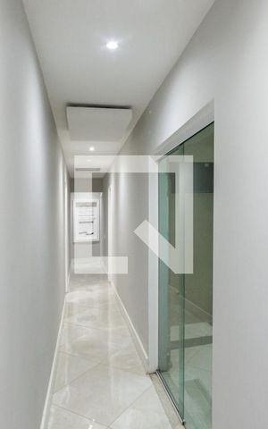 Apartamento à venda com 200m², 3 quartos e 2 vagasCorredor