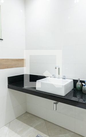 Apartamento à venda com 200m², 3 quartos e 2 vagasBanheiro Suíte 2
