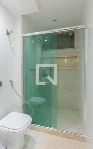 Apartamento à venda com 200m², 3 quartos e 2 vagasBanheiro Suíte 1