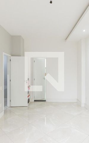 Apartamento à venda com 200m², 3 quartos e 2 vagasSuíte 2