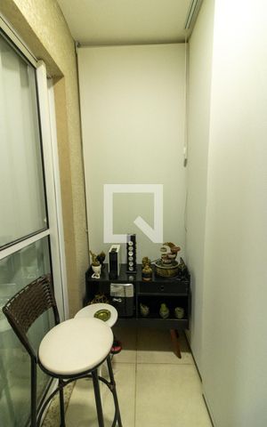 Apartamento à venda com 50m², 2 quartos e 1 vaga Apartamento à venda com 50m², 2 quartos e 1 vagaSala