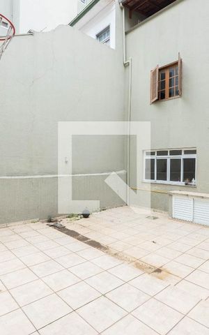 Casa à venda com 300m², 4 quartos e 2 vagasQuintal