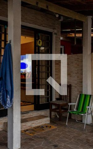 Casa à venda com 40m², 2 quartos e 1 vaga Casa à venda com 40m², 2 quartos e 1 vagaVaranda