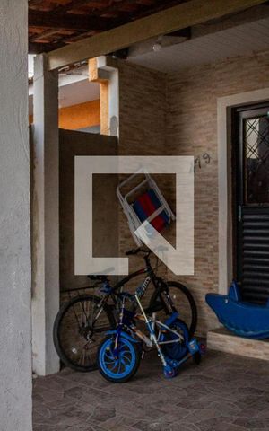 Casa à venda com 40m², 2 quartos e 1 vaga Casa à venda com 40m², 2 quartos e 1 vagaVaranda