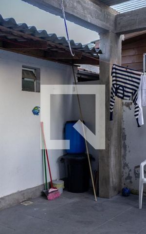 Casa à venda com 40m², 2 quartos e 1 vaga Casa à venda com 40m², 2 quartos e 1 vagaÁrea de Serviço