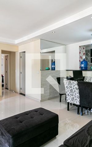 Apartamento à venda com 73m², 3 quartos e 1 vagaSala