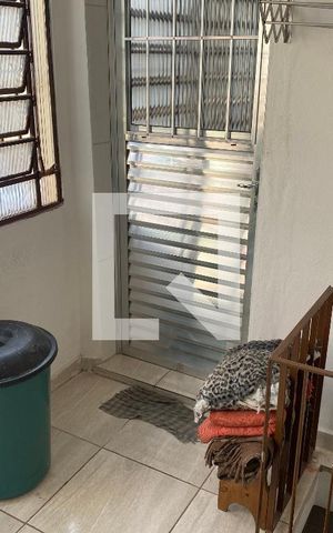 Casa à venda com 164m², 4 quartos e 3 vagas Casa à venda com 164m², 4 quartos e 3 vagasLavanderia
