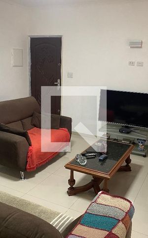 Casa à venda com 164m², 4 quartos e 3 vagas Casa à venda com 164m², 4 quartos e 3 vagasSala