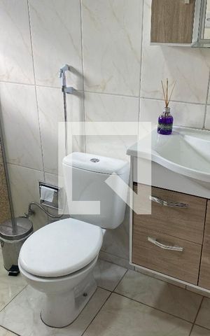 Casa à venda com 164m², 4 quartos e 3 vagas Casa à venda com 164m², 4 quartos e 3 vagasBanheiro da Suíte 1
